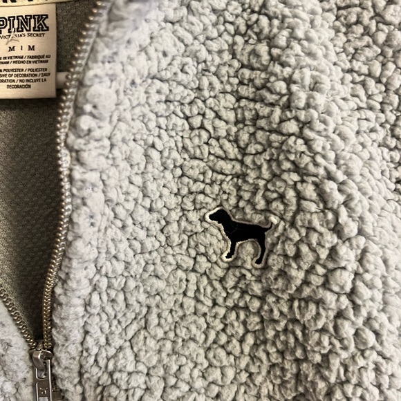 Super cozy perfect for winter - Picture 3 of 3